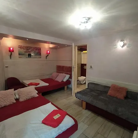 Klinkierowa Komnata Bed & Breakfast 3*