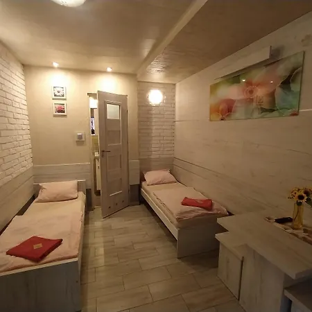 Klinkierowa Komnata Bed & Breakfast Hnězdno
